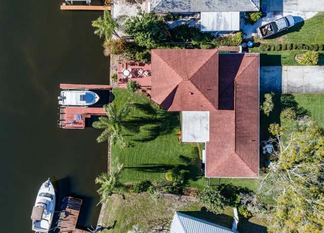 Property at 9440 Sun Isle Dr NE, St Petersburg, FL 33702, 3 beds, 2 baths