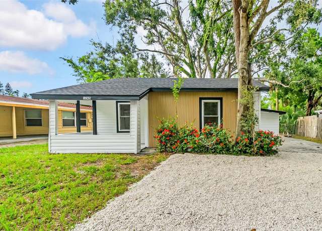 Property at 1245 Highland St, Sarasota, FL 34234, 3 beds, 1 bath