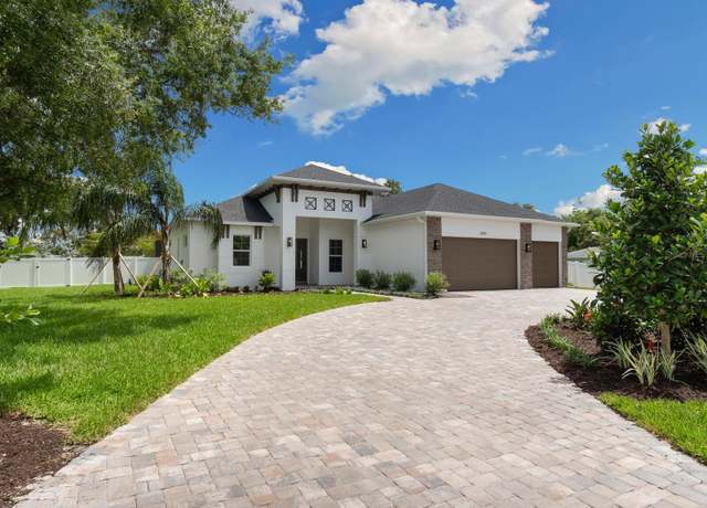 Property at 2319 Webber St, Sarasota, FL 34239, 3 beds, 3 baths