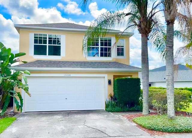 Property at 13228 Briar Forest Ct, Orlando, FL 32828, 4 beds, 2.5 baths