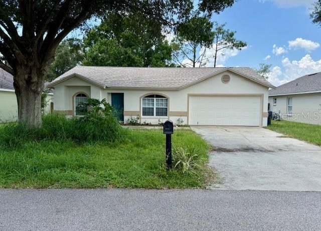 Property at 424 Saint Anns Dr, Winter Haven, FL 33884, 3 beds, 2 baths