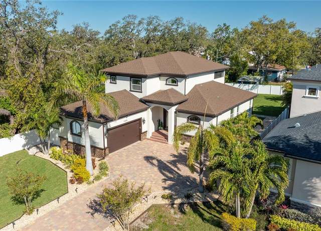 Property at 11215 53rd Ave N, St Petersburg, FL 33708, 3 beds, 3.5 baths