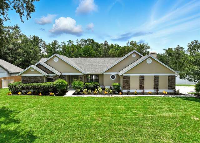Property at 18522 Sunward Lake Pl, Lutz, FL 33549, 3 beds, 2.5 baths
