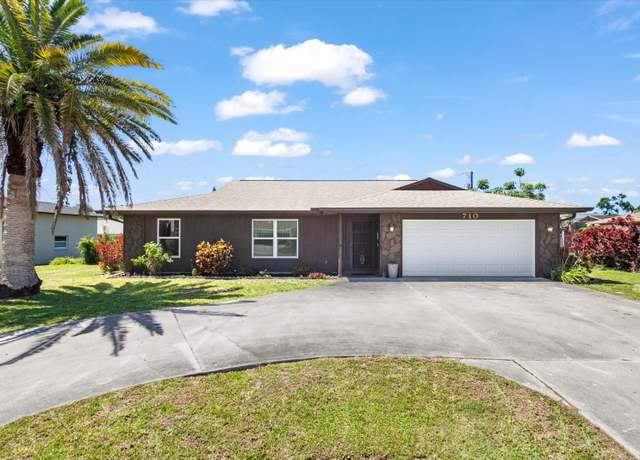 Property at 710 Beverly Rd, Venice, FL 34293, 2 beds, 2 baths