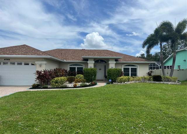 Property at 4703 35th Ct E, Bradenton, FL 34203, 3 beds, 2.5 baths