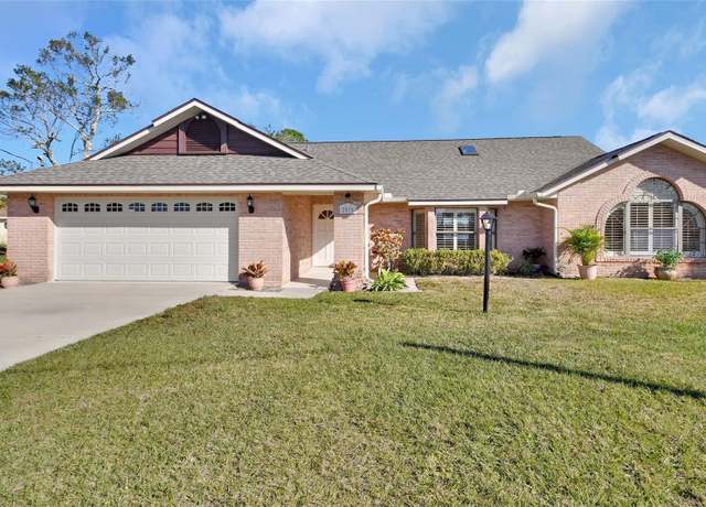 Property at 2075 Little Farms Ct, Deltona, FL 32738, 3 beds, 2 baths