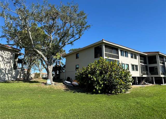 Property at 1813 Mariner Dr #152, Tarpon Springs, FL 34689, 2 beds, 2 baths