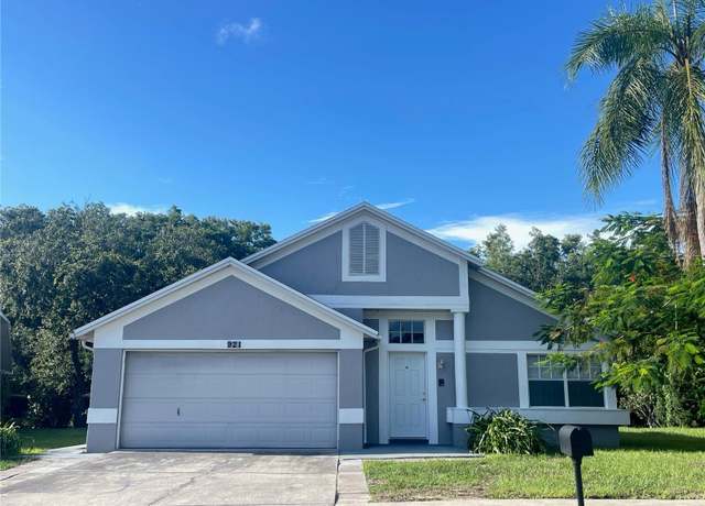 Property at 921 Linn Harbor Ct, Tarpon Springs, FL 34689, 3 beds, 2.5 baths