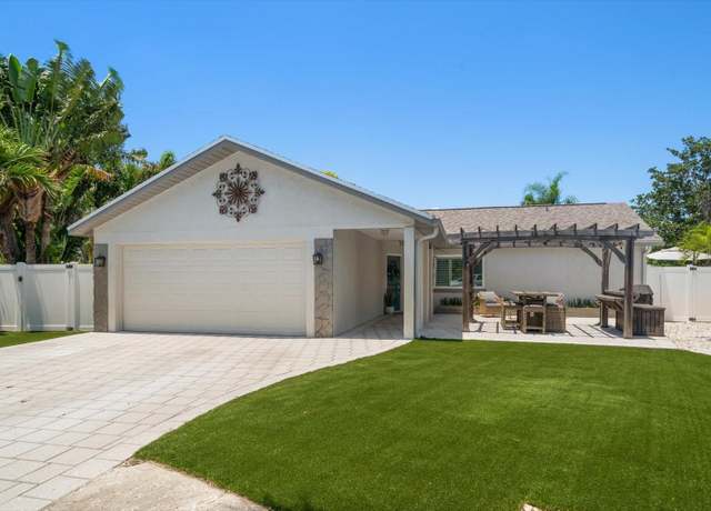 Property at 11763 Saree Ct, Largo, FL 33778, 3 beds, 2 baths