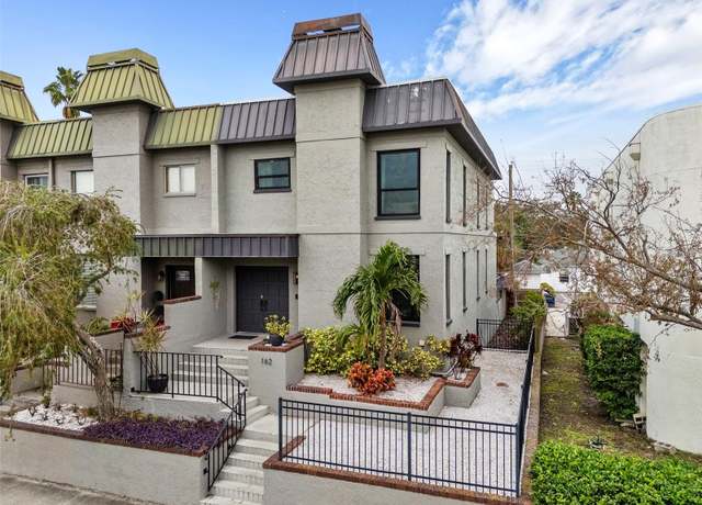 Property at 162 E Davis Blvd, Tampa, FL 33606, 2 beds, 2.5 baths