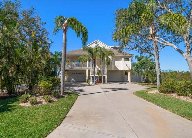 Property at 14554 90th Ave, Seminole, FL 33776, 4 beds, 4.5 baths