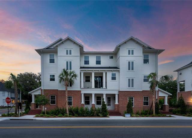 Property at 125 SE Watula Ave, Ocala, FL 34471, 3 beds, 3.5 baths