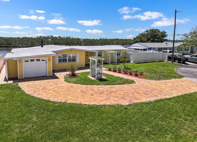 Property at 109 Carmelina St, Ruskin, FL 33570, 3 beds, 2 baths