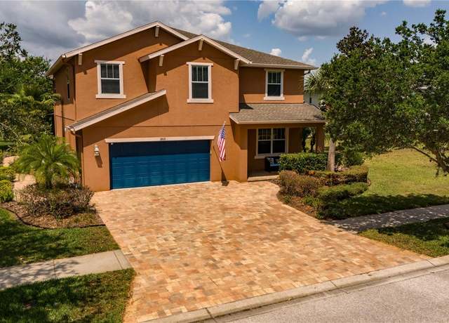 Property at 3831 Evergreen Oaks Dr, Lutz, FL 33558, 5 beds, 3.5 baths