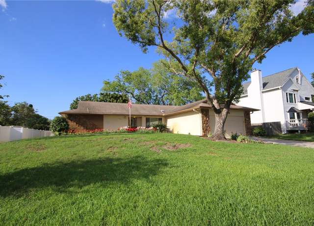Property at 1670 Palmwood Dr, Clearwater, FL 33756, 3 beds, 2 baths