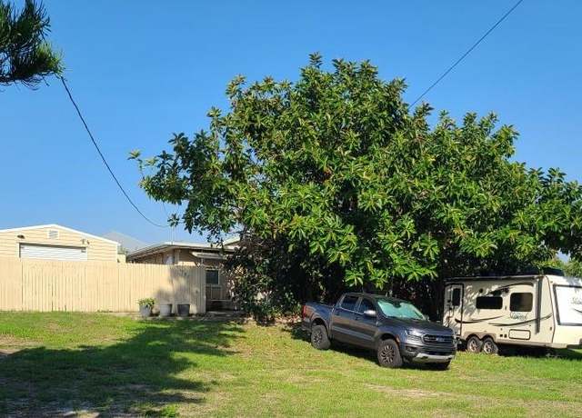 Property at 1505 N Peninsula Ave, New Smyrna Beach, FL 32169, 2 beds, 1 bath