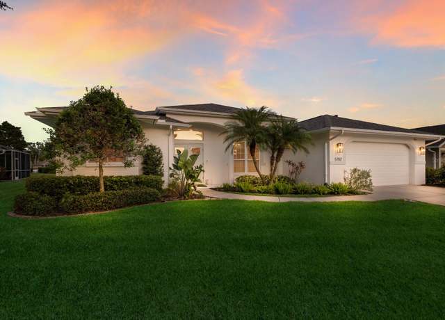 Property at 5782 Sandy Pointe Dr, Sarasota, FL 34233, 3 beds, 2 baths