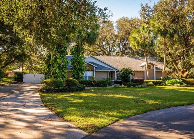 Property at 3064 Windham Dr, Eustis, FL 32726, 3 beds, 2 baths
