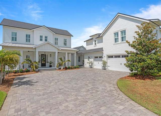 Property at 907 Celadon St, Winter Garden, FL 34787, 6 beds, 5.5 baths