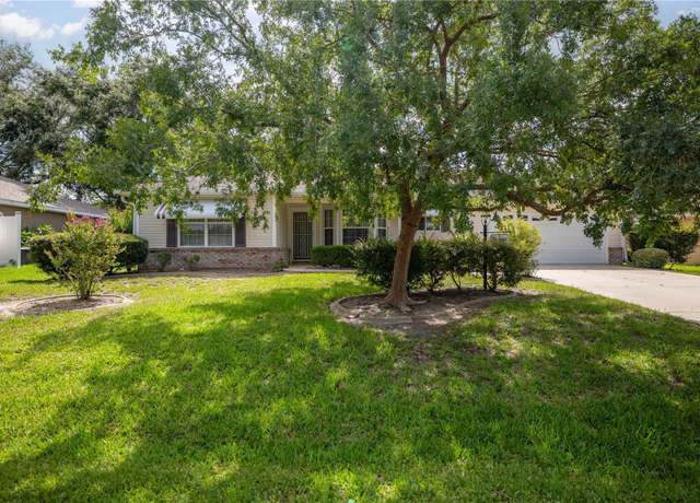Property at 8485 SW 60th Cir, Ocala, FL 34476, 3 beds, 2 baths