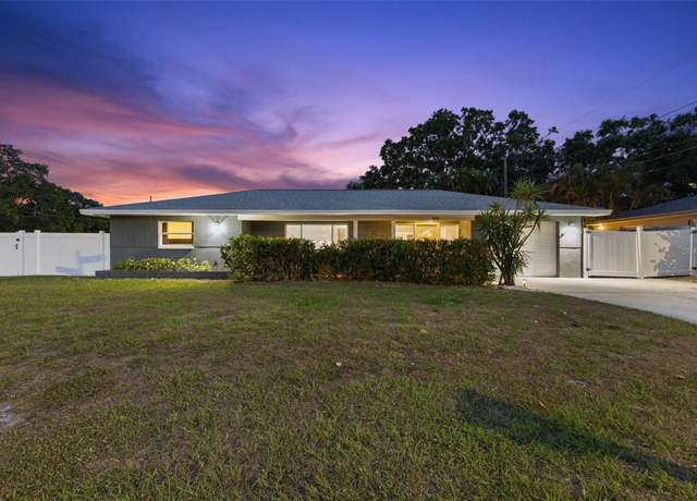 Property at 895 Joan St, Dunedin, FL 34698, 2 beds, 2 baths