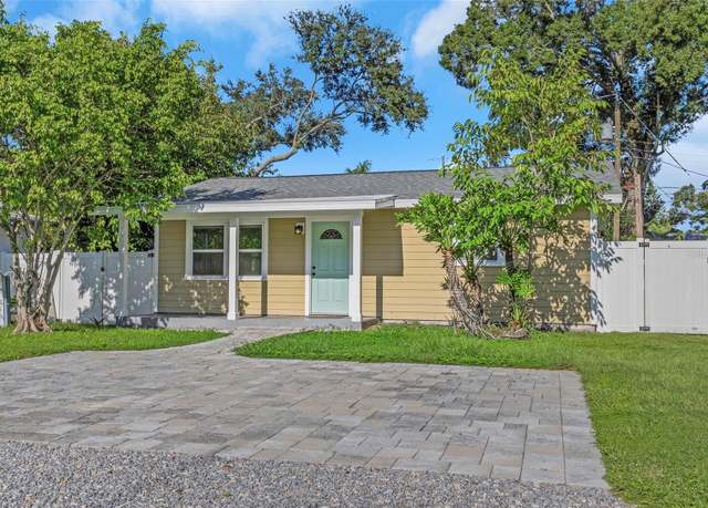 Property at 2619 Miriam St S, Gulfport, FL 33711, 2 beds, 1 bath