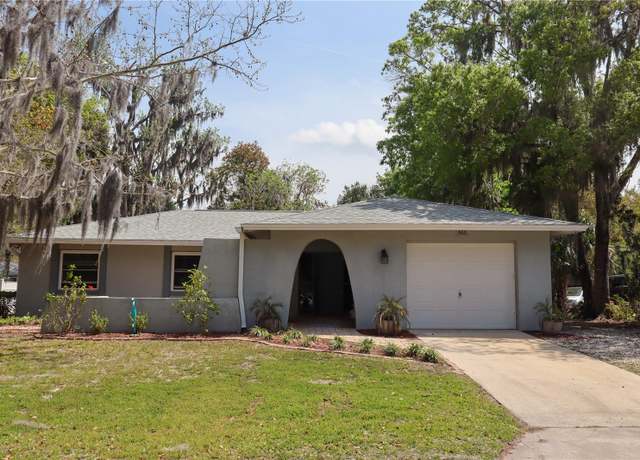 Property at 566 NW Magnolia Cir, Crystal River, FL 34428, 3 beds, 2 baths