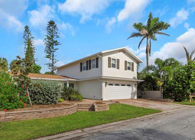Property at 2801 Miriam St S, Gulfport, FL 33711, 3 beds, 3 baths