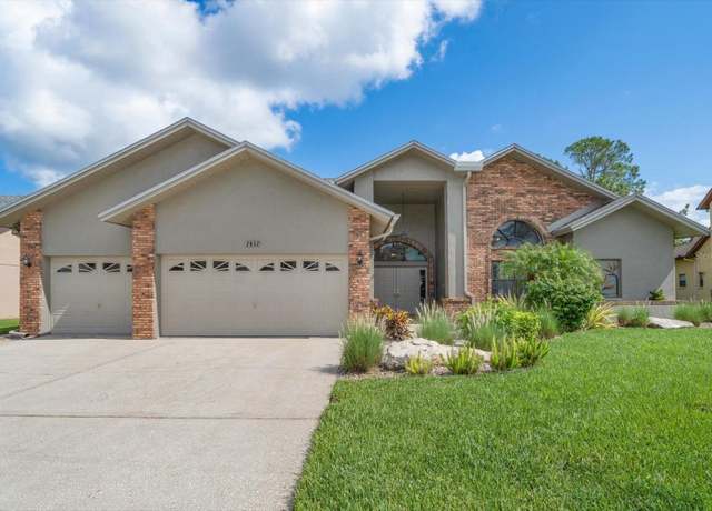 Property at 2632 Westview Ct, Clearwater, FL 33761, 5 beds, 3 baths