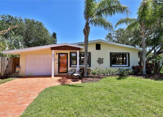 Property at 505 S Cooper St, New Smyrna Beach, FL 32169, 3 beds, 2 baths