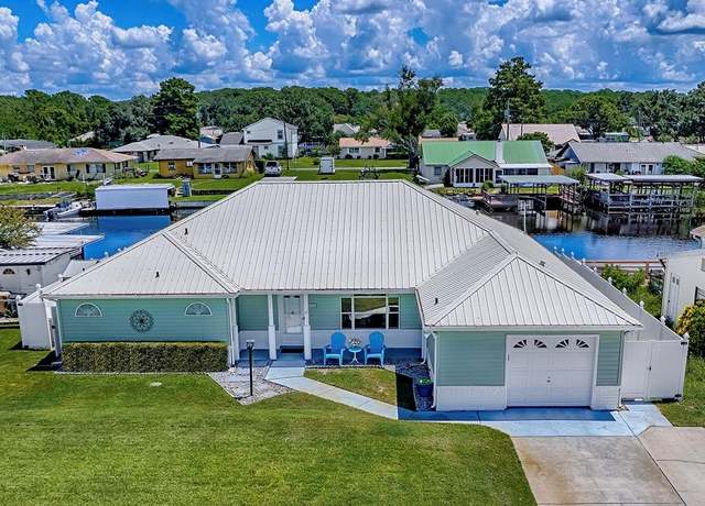 Property at 26608 E Cove Dr, Tavares, FL 32778, 3 beds, 2 baths
