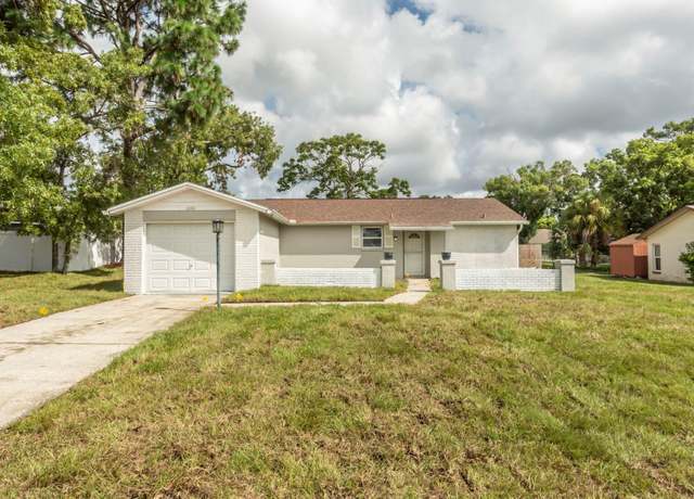 Property at 10441 Hobson St, Spring Hill, FL 34608, 3 beds, 2 baths