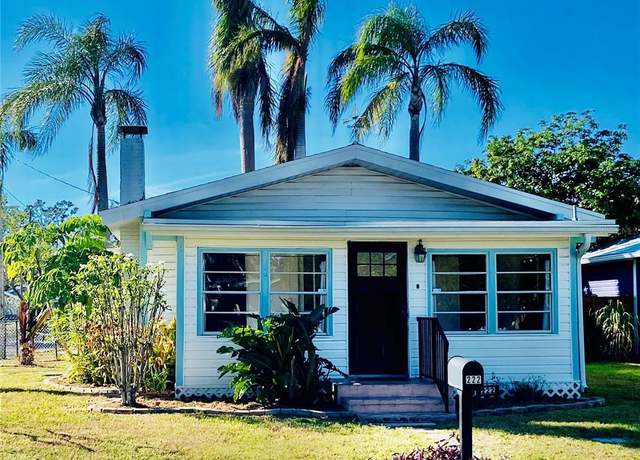 Property at 222 27th St W, Bradenton, FL 34205, 2 beds, 1 bath