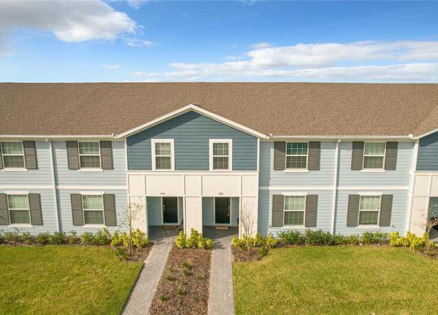 Property at 826 Paradise Dr, Davenport, FL 33897, 5 beds, 4.5 baths