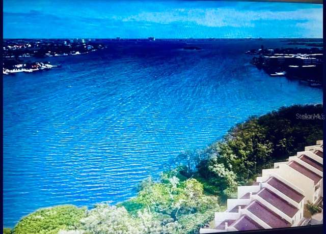 Property at 1710 Lighthouse Ter S #1, South Pasadena, FL 33707, 2 beds, 2.5 baths