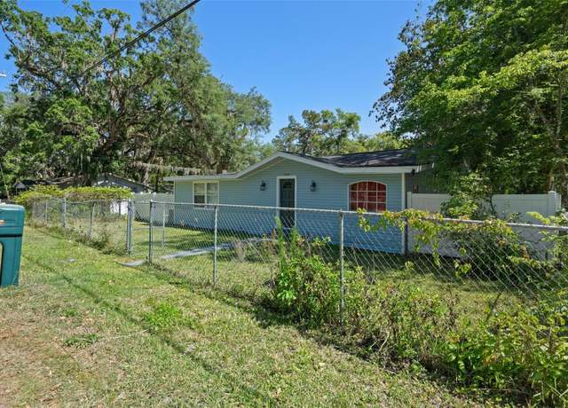 Property at 19496 Wildwood Dr, Brooksville, FL 34601, 3 beds, 2 baths