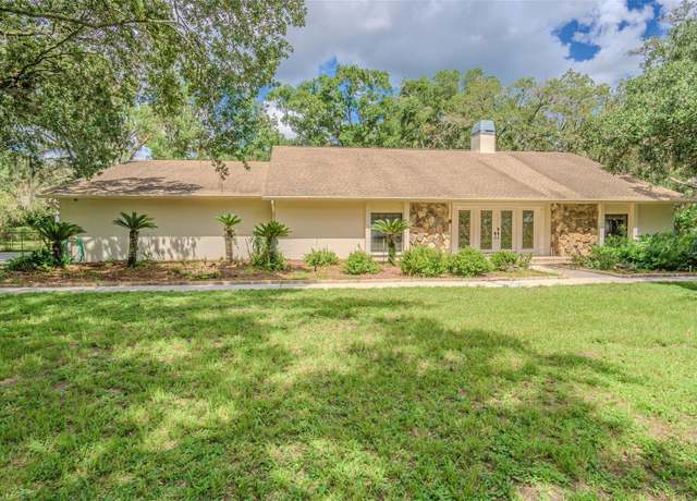 Property at 18110 30th St, Lutz, FL 33559, 4 beds, 3 baths