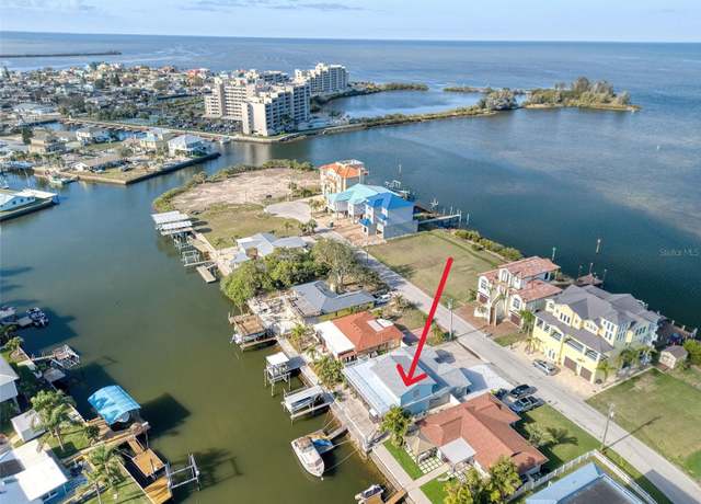 Property at 6228 Lonnie Lee Ln, Hudson, FL 34667, 3 beds, 3.5 baths