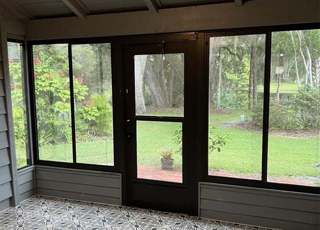 Property at 940 Village Green Rd #2, Deland, FL 32720, 3 beds, 2 baths