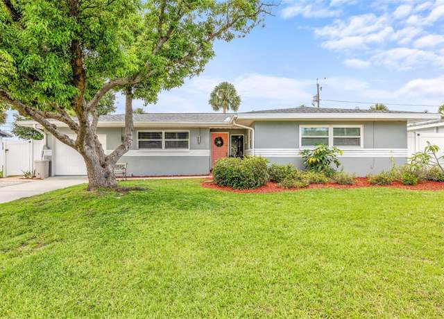 Property at 10464 127th Ave, Largo, FL 33773, 2 beds, 2 baths