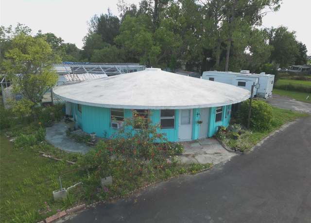 Property at 1603 W Shell Point Rd, Ruskin, FL 33570, 10 beds, 6 baths
