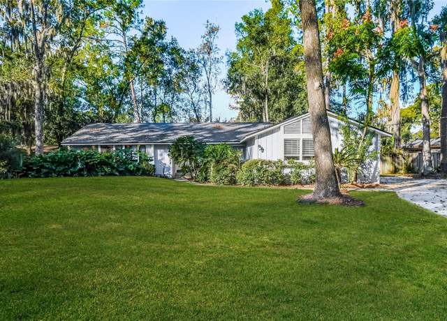 Property at 10952 Clairboro Rd E, Jacksonville, FL 32223, 3 beds, 2 baths