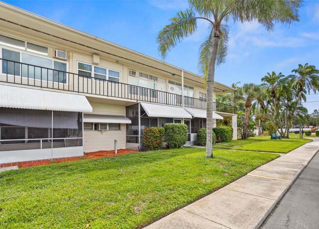 Property at 4001 58th St N #16, Kenneth City, FL 33709, 1 bath