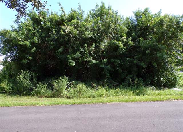 Property at 18249 Eblis Ave, Port Charlotte, FL 33948