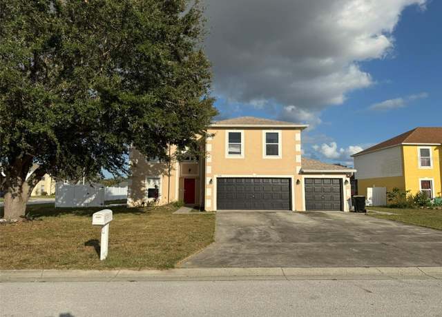 Property at 5018 Strada Dr, Winter Haven, FL 33880, 4 beds, 2.5 baths