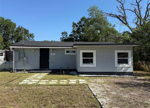 Property at 3931 Avenue R NW, Winter Haven, FL 33881, 3 beds, 2 baths