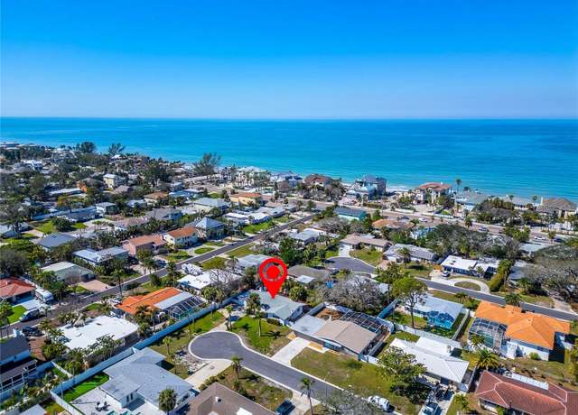 Property at 920 Spruce Dr, Belleair Beach, FL 33786, 3 beds, 2 baths