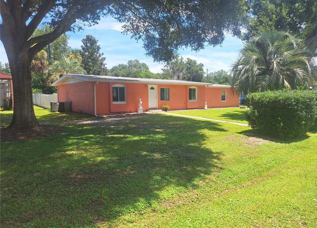 Property at 3755 SE 139th St, Summerfield, FL 34491, 3 beds, 2 baths