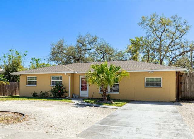 Property at 5562 Hayden Blvd, Sarasota, FL 34232, 4 beds, 3 baths