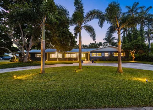 Property at 3501 Riverview Blvd, Bradenton, FL 34205, 5 beds, 4.5 baths